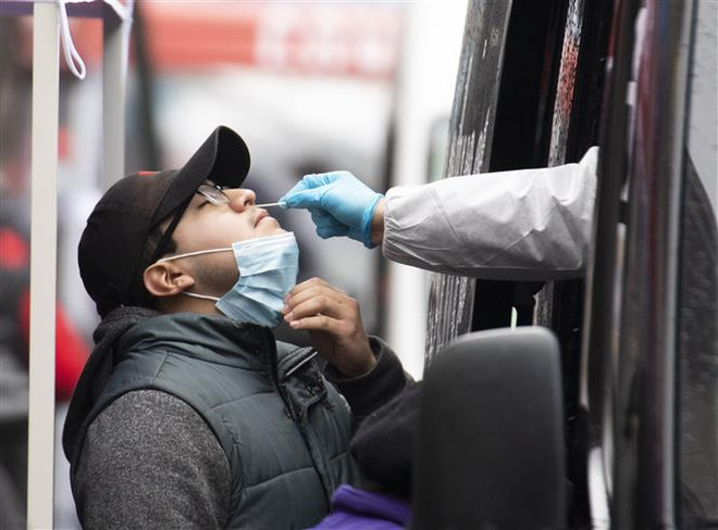 Hơn 4.700 người trên thế giới tử vong do COVID-19 trong 24 giờ qua ảnh 1