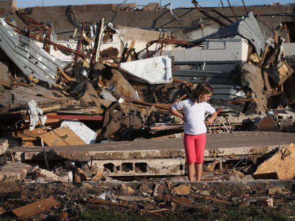 Lốc xoáy làm hàng chục người thương vong tại Mỹ ảnh 1