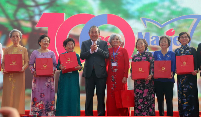 Kỷ niệm 100 năm truyền thống Trường Trung học phổ thông Marie Curie ảnh 1