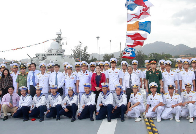 Chủ tịch Quốc hội Nguyễn Thị Kim Ngân thăm các đơn vị Hải quân ảnh 2
