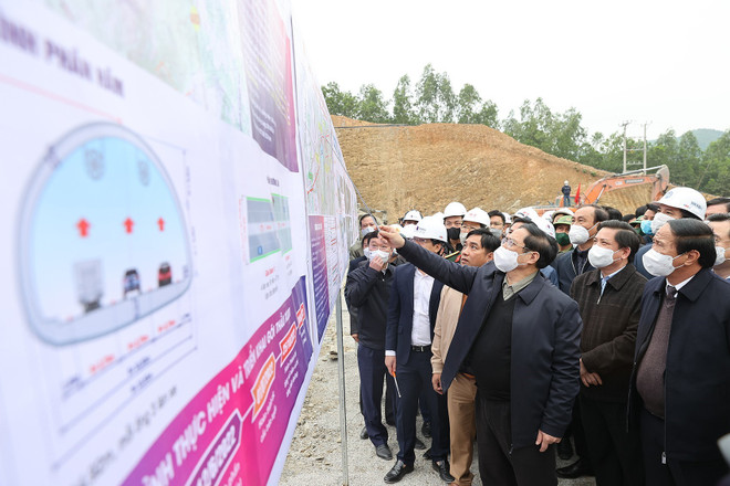 Thủ tướng kiểm tra tiến độ Dự án cao tốc Bắc-Nam phía Đông ảnh 1