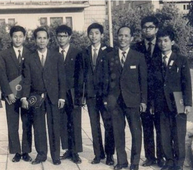 Nhà giáo nhân dân Lê Hải Châu - người thầy của nhiều tài năng Toán học ảnh 1