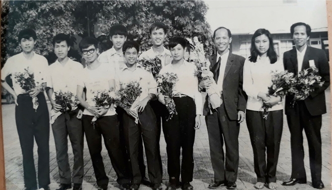 Nhà giáo nhân dân Lê Hải Châu - người thầy của nhiều tài năng Toán học ảnh 2