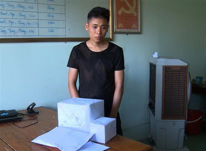 Thanh Hóa: Bắt đối tượng tàng trữ hơn 20.000 viên ma túy tổng hợp ảnh 1