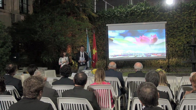 Tọa đàm hợp tác thương mại Việt Nam-Argentina tại Buenos Aires ảnh 2