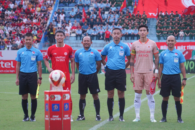 Thắng đậm Viettel, Công an Hà Nội tiến sát ngôi vương V-League ảnh 2
