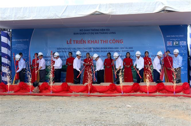 Dự án cao tốc Bắc-Nam: Thi công 2 gói thầu đoạn Phan Thiết-Dầu Giây ảnh 2