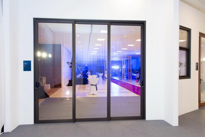 Tập đoàn Austdoor ra mắt dòng sản phẩm cửa nhôm cao cấp ảnh 3