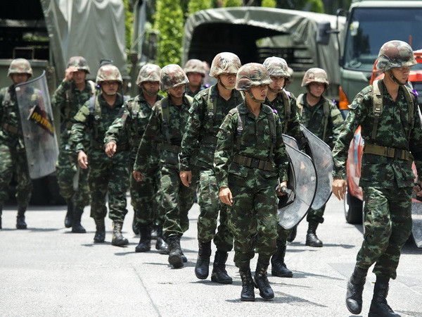 Tại sao quân đội Thái Lan bất ngờ tuyên bố thiết quân luật? ảnh 1