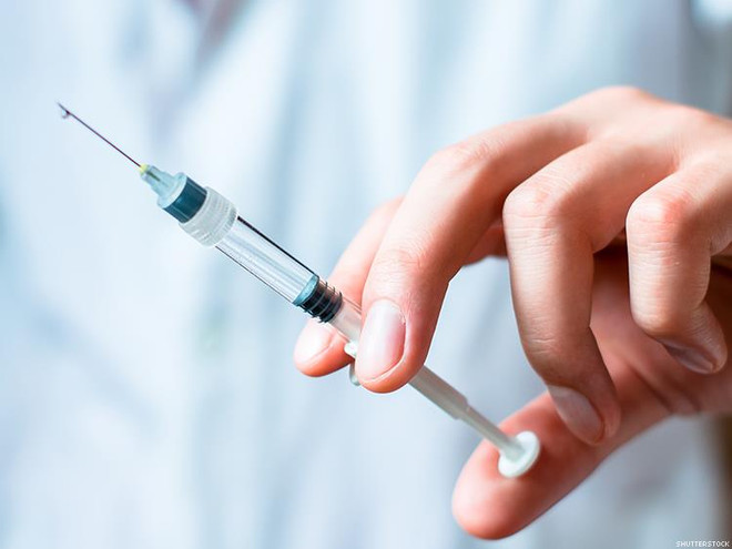 Ảnh minh họa. (Nguồn: HIVPlusMag.com) Lây nhiễm HIV hàng loạt ở Pakistan nghi do dùng kim tiêm có virus ảnh 1