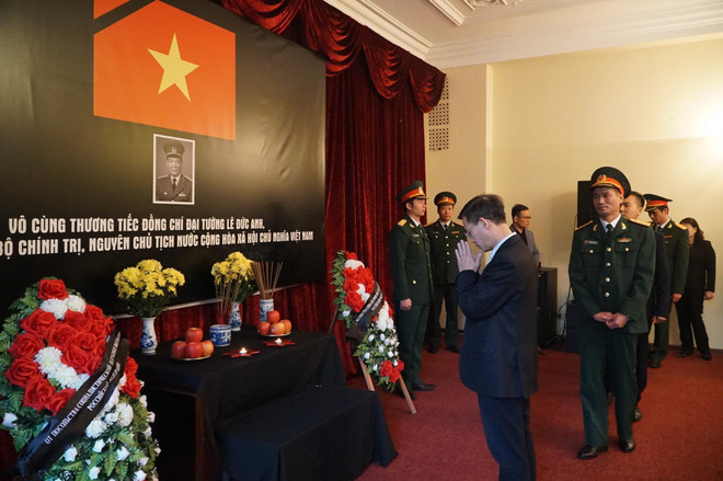 Lễ viếng đồng chí Lê Đức Anh tại Nga, Singapore và New Zealand ảnh 2