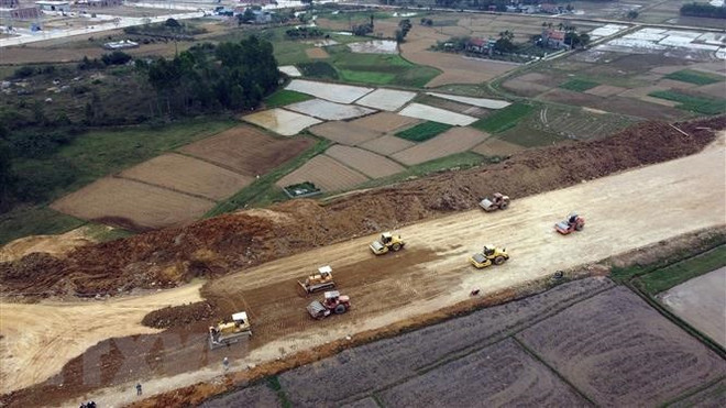 Thi công Cao tốc Bắc-Nam qua Hà Tĩnh: 'Chạy đua' trước mùa mưa ảnh 2