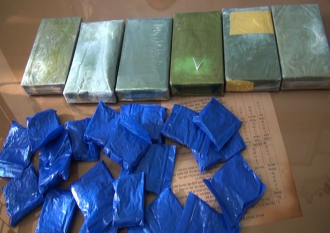 Bắt vụ vận chuyển 6 bánh heroin và 4.000 viên ma túy tổng hợp ảnh 2
