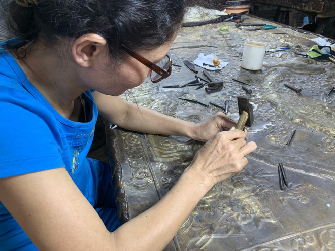[Video] Đồng Xâm: Diện mạo mới ở làng chạm bạc nức tiếng 600 năm ảnh 1