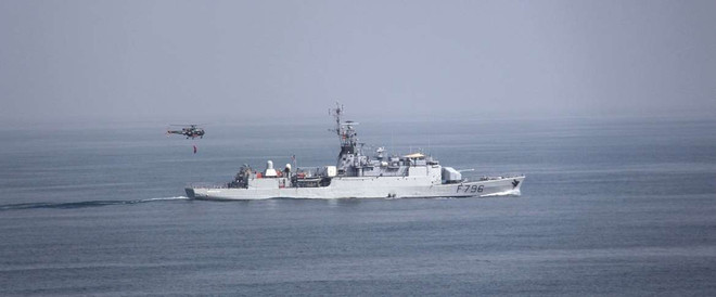 Hải quân Nga theo dõi chiến hạm của Pháp trên Biển Đen ảnh 1