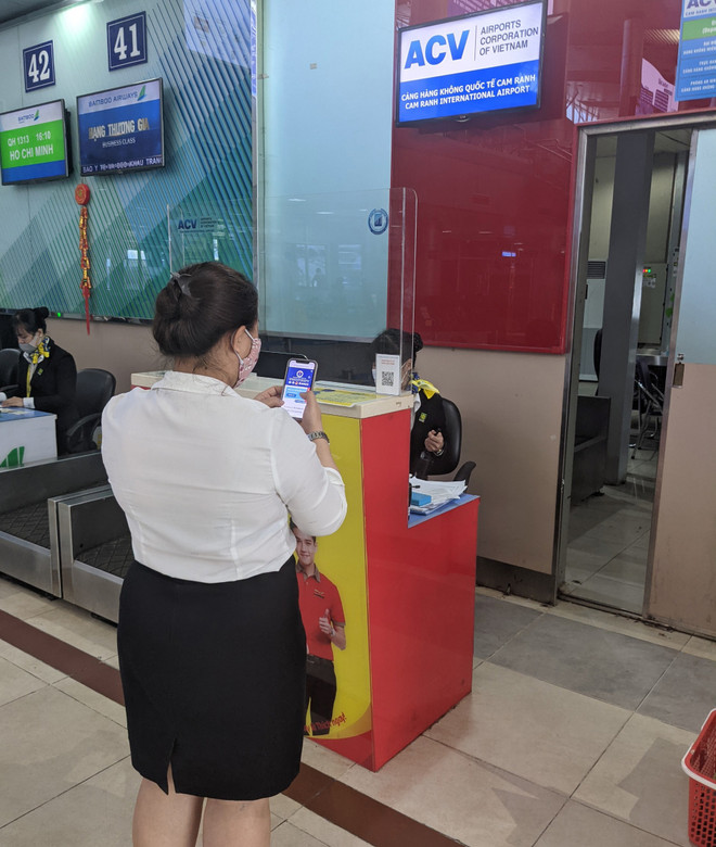 Khánh Hòa: Đảm bảo an toàn phòng chống dịch COVID-19 ở sân bay ảnh 2