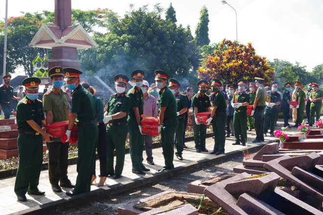 Truy điệu, an táng 9 liệt sỹ thuộc Trung đoàn 271 và Trung đoàn 205 ảnh 1