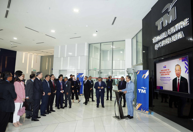 ttxvn_Tong bi thu_trung tam du lieu malaysia 4.jpg