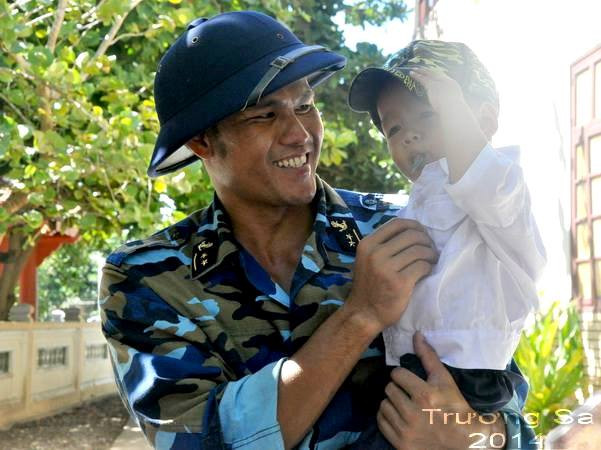 Giải Báo chí quốc gia 2013: Hành trình từ ngòi bút đến trái tim ảnh 2