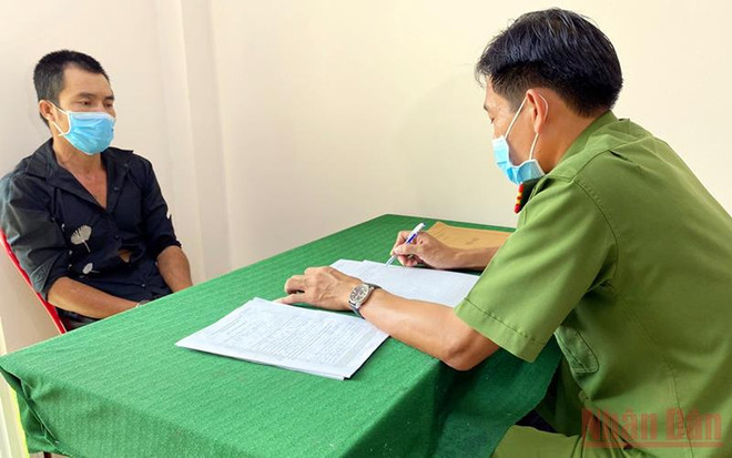 Bến Tre: Khởi tố đối tượng gây rối, chém tử vong một chiến sỹ công an ảnh 1