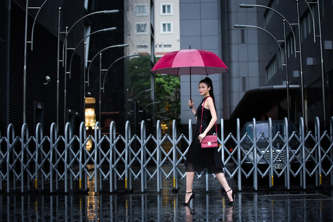 Kha Mỹ Vân nổi bật với phong cách thời trang đường phố ở Việt Nam ảnh 1