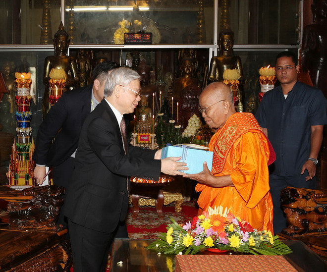 Tổng Bí thư thăm Đại Tăng thống Tep Vong và Đại Tăng thống Bukri ảnh 2