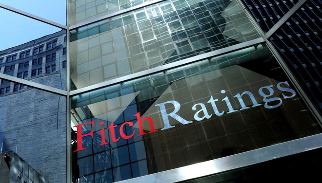 Fitch hạ xếp hạng nợ dài hạn của Italy do tăng trưởng kinh tế yếu ảnh 1