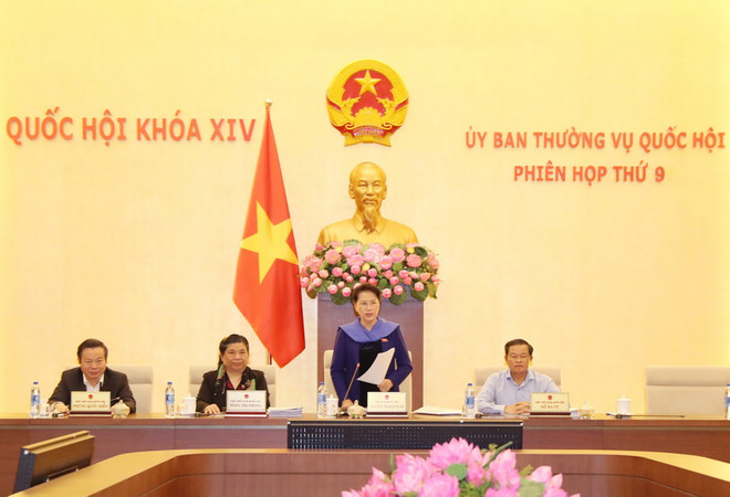 Ủy ban Thường vụ Quốc hội thông qua nhiều nghị quyết ảnh 1