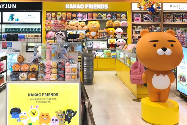 Những người bạn quen thuộc của KAKAO Friends sẽ có mặt tại K-Town từ ngày khai trương. ( Nguồn: Vietnam+) A3.PNG