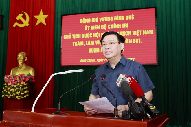 Chủ tịch Quốc hội: Lữ đoàn 681 sử dụng hiệu quả vũ khí hiện đại ảnh 1