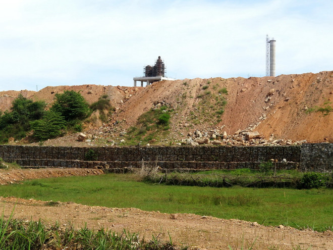 Quảng Ngãi yêu cầu nhà máy bột giấy bồi thường thỏa đáng cho dân ảnh 1