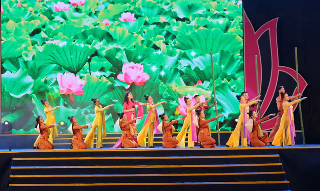 Lễ hội Làng Sen 2018 để lại ấn tượng tốt đẹp trong lòng du khách ảnh 1