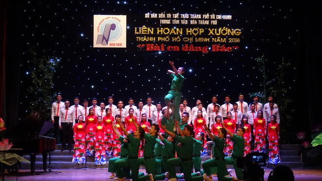 Trao giải Liên hoan hợp xướng với chủ đề "Bài ca dâng Bác" ảnh 1