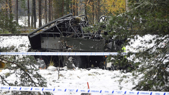 Tảu hỏa đâm xe quân sự làm 11 người thương vong tại Phần Lan ảnh 1