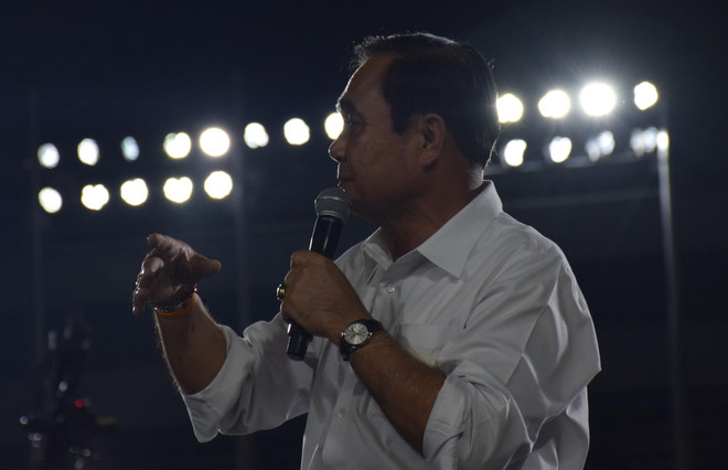 Các đảng ở Thái Lan tổ chức mitting lần cuối trước tổng tuyển cử ảnh 1