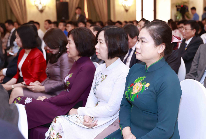Đại biểu dự cuộc gặp. (Ảnh: Doãn Tấn/TTXVN) Chủ tịch Quốc hội gặp mặt đại diện cộng đồng người Việt ở Cuba ảnh 2