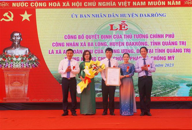 Quảng Trị: Trao quyết định công nhận Ba Lòng là xã An toàn khu ảnh 1