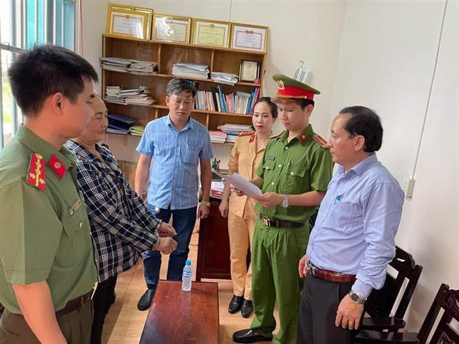 Hà Tĩnh: Tạm giam hai đối tượng lợi dụng quyền tự do dân chủ ảnh 2