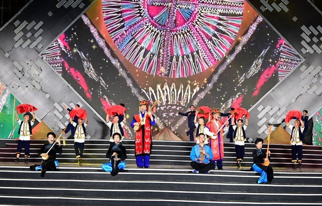 Khai mạc Chương trình du lịch 'Qua những miền di sản Việt Bắc' ảnh 1