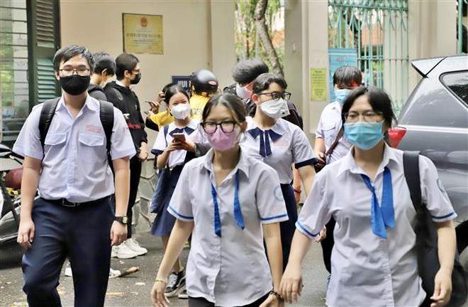 TP.HCM ghi nhận một số trường hợp liên quan đến COVID-19 ở 3 điểm thi ảnh 1