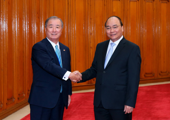 Thủ tướng tiếp đoàn doanh nghiệp Nhật Bản đang ở thăm Việt Nam ảnh 1