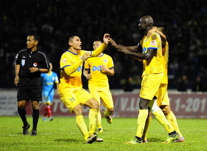 FLC Thanh Hóa tham vọng vô địch V.League 2018 với HLV Romaia ảnh 1