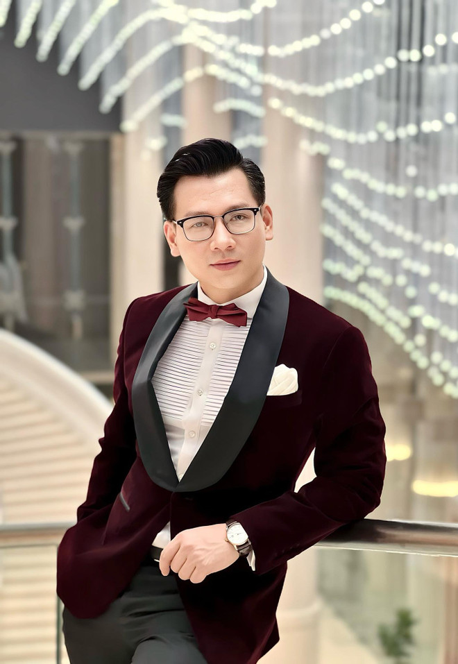 Thế Cương là MC của Truyền hình Công an nhân dân. (Ảnh: BTC) 436638700_938315161425476_5500627563882163781_n.jpg