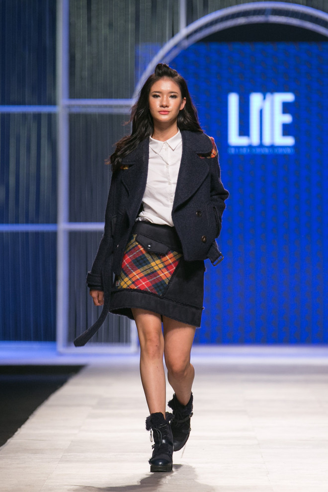 Những cô nàng Rock Chic hiện đại trong các thiết kế ready-to-wear ảnh 10