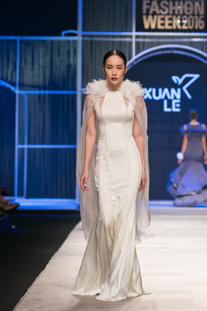 Chân dung những cô gái Paris đang yêu qua bộ sưu tập của Xuân Lê ảnh 16