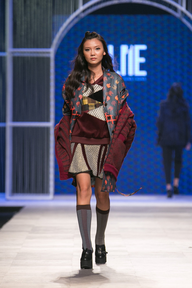 Những cô nàng Rock Chic hiện đại trong các thiết kế ready-to-wear ảnh 12