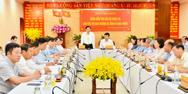 Ủy viên Bộ Chính trị, Bí thư Trung ương Đảng, Trưởng Ban Nội chính Trung ương Phan Đình Trạc phát biểu tại buổi triển khai quyết định kiểm tra của Đoàn Kiểm tra 889. (Ảnh: TTXVN phát) Đoàn Kiểm tra của Bộ Chính trị kiểm tra công tác cán bộ tại Bình Phước ảnh 1