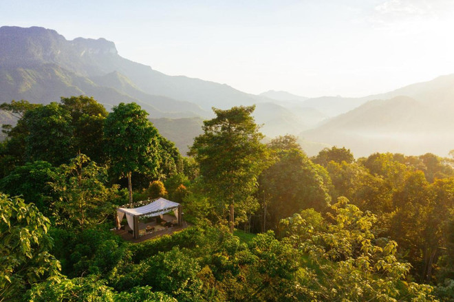 Thiên nhiên hoang sơ cùng bản sắc văn hóa đậm đà dấu ấn bản địa đã tạo sức hấp cho du lịch Hà Giang. (Ảnh: CTV/Vietnam+) Ha Giang.jpg