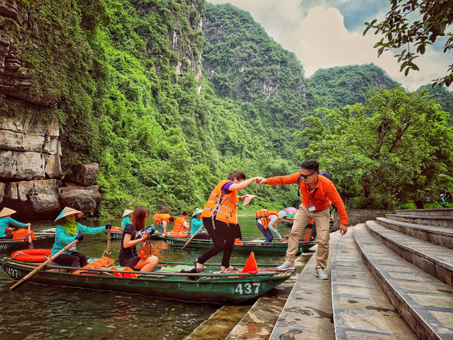 Du lịch là ngành kinh tế tổng hợp, do đó cần sự chung tay của các bộ, ngành để phục hồi nhanh chóng trong thời gian tới. (Ảnh minh họa: Mai Mai/Vietnam+) Hút khách quốc tế đến VN: Cần cái bắt tay thật chặt của các bộ, ngành ảnh 3