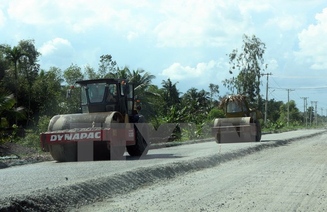 Chốt ngày giao mặt bằng đường Hồ Chí Minh đoạn La Sơn-Túy Loan ảnh 1